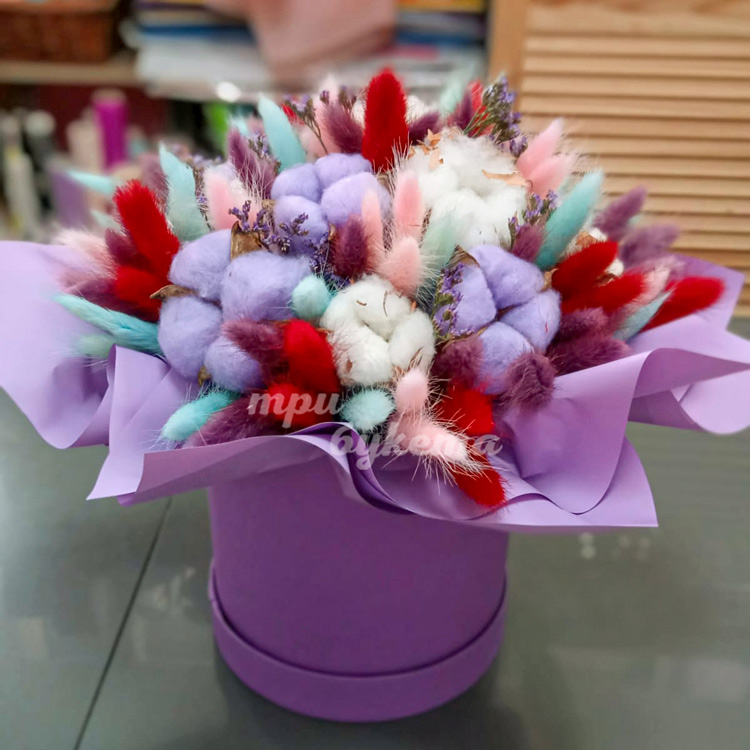 Лаванда и лагурус в коробке (после сборки)